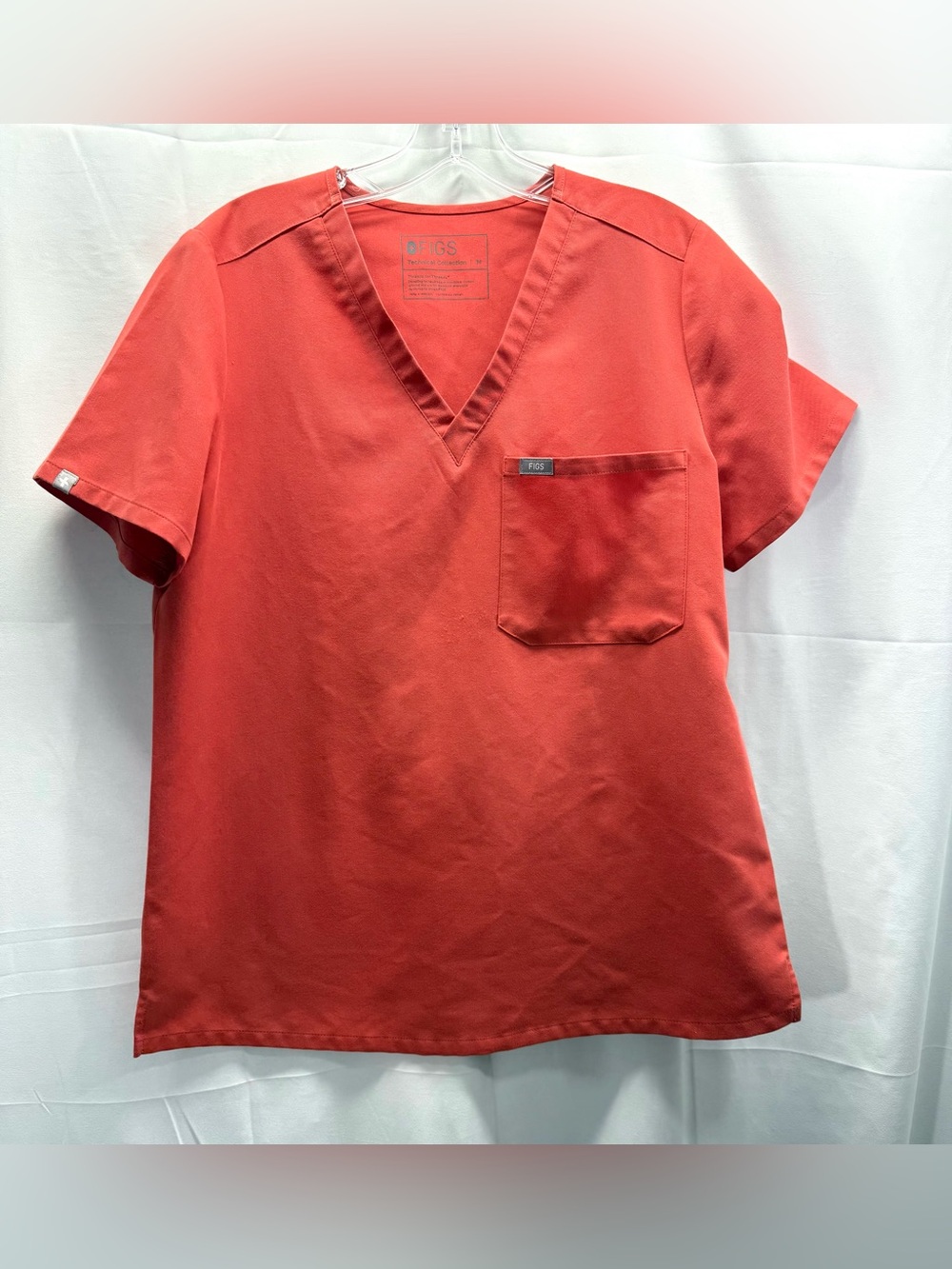 Figs V-Neck Scrub Top In Clay (Burnt Orange) Size Medium